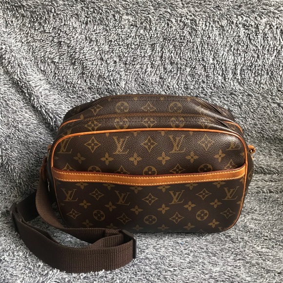 Louis Vuitton Other - Louis Vuitton Reporter PM